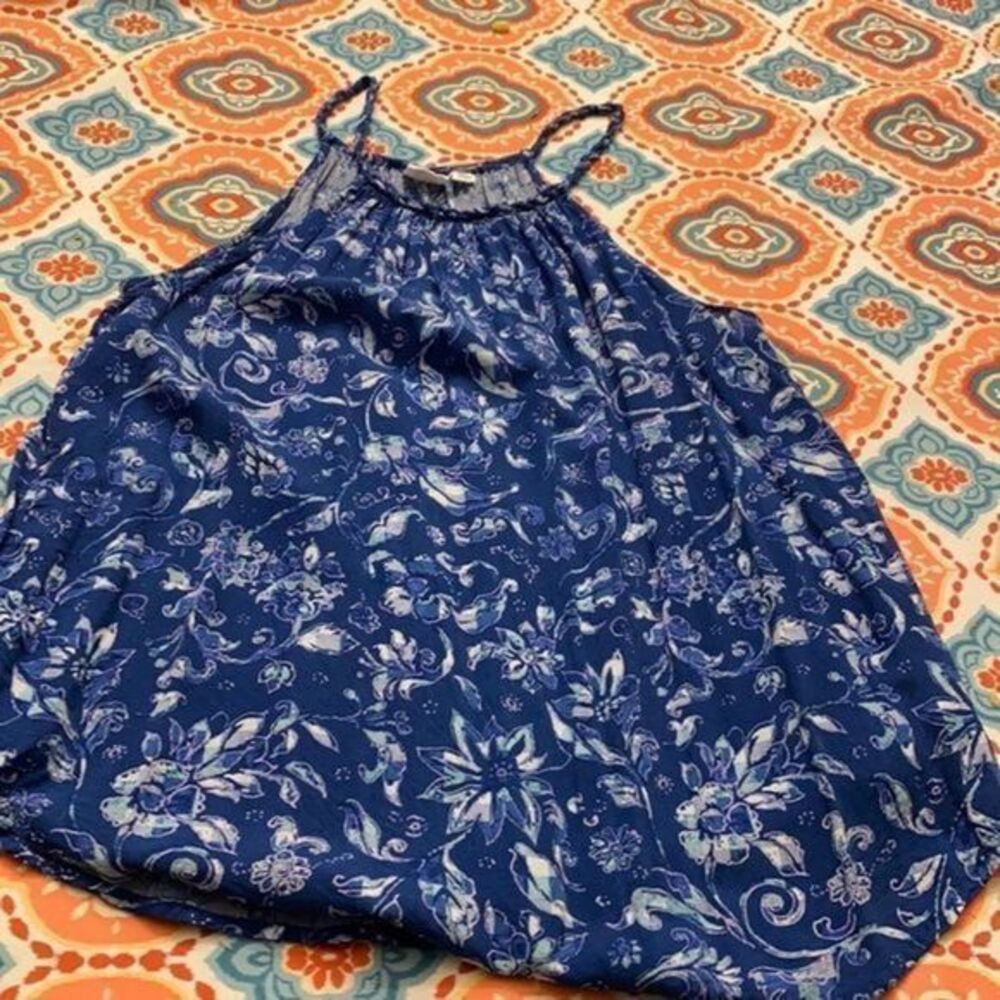 COPY - Bundle 6 for $20 plus shipping Euc Gap Sleeveless Top